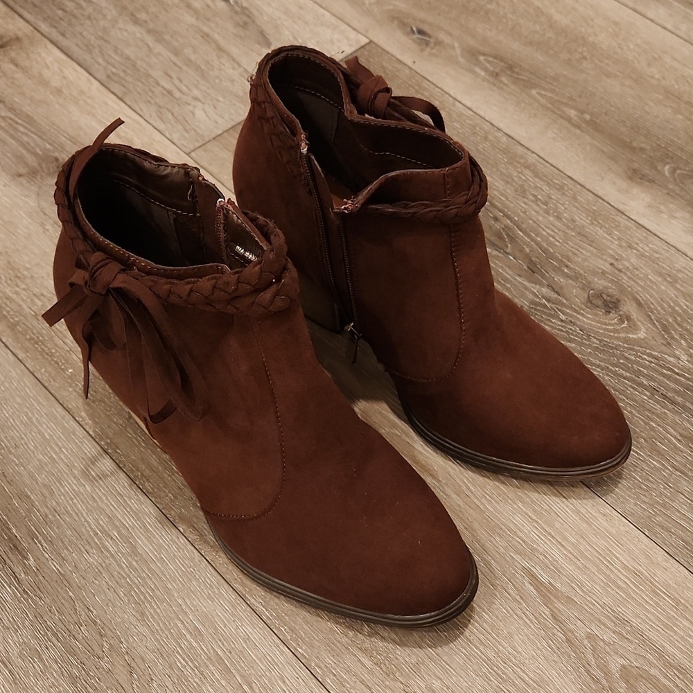 Dollhouse Ankle Boots